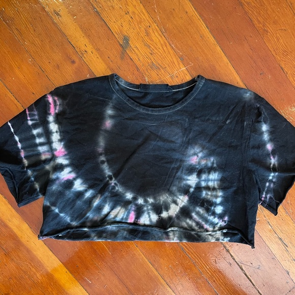 LF Crop Tie Dye Black Tee - Picture 2 of 3